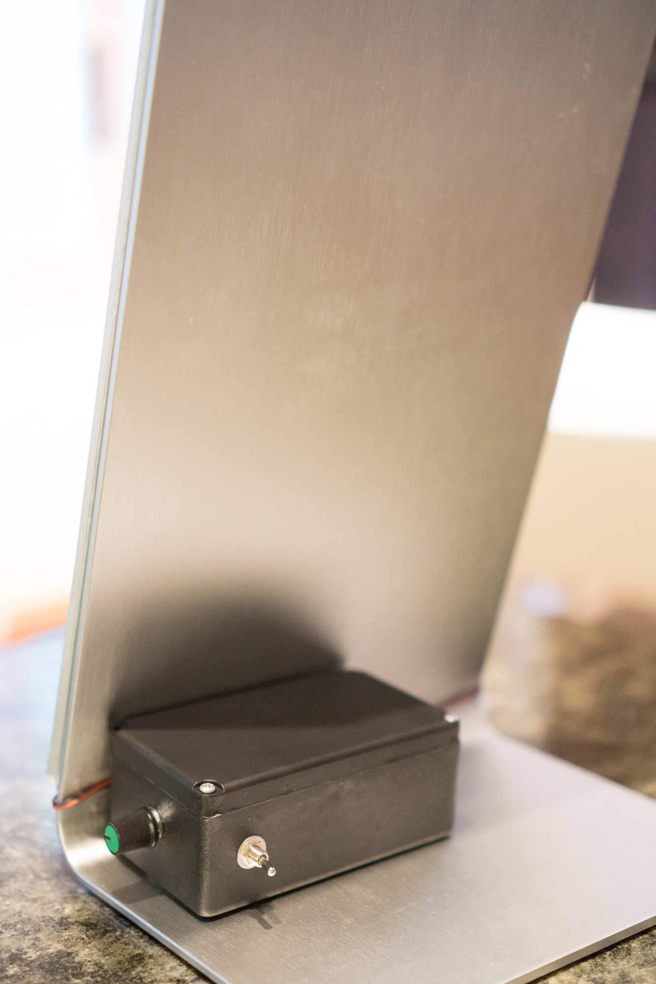 Dimmable light for makeup mirror (battery powered) OpenHardware.io